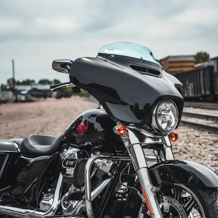 Kolor Flare™ Windshield for Harley-Davidson® 2014-2024 FLHT FLHX (Old Style Fairing)